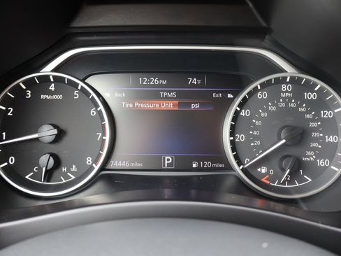 Used 2018 Nissan Murano S image 33