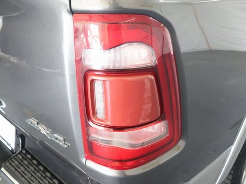 Used 2019 RAM 1500 Laramie image 33