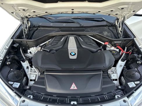 Used 2016 BMW X5 xDrive50i AWD/4WD image 23