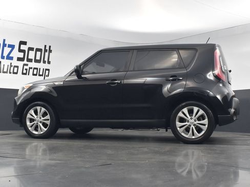 Used 2015 Kia Soul + FWD image 19