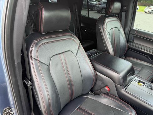Used 2019 Ford Expedition Limited w/ Equipment Group 303A RWD image 26