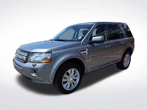 Used 2015 Land Rover LR2 AWD/4WD image 3