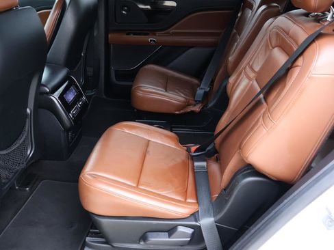 Used 2022 Lincoln Aviator Reserve w/ Elements Package Plus image 22