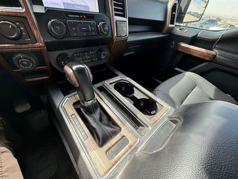 Used 2020 Ford F150 XLT w/ Equipment Group 302A Luxury AWD/4WD image 18