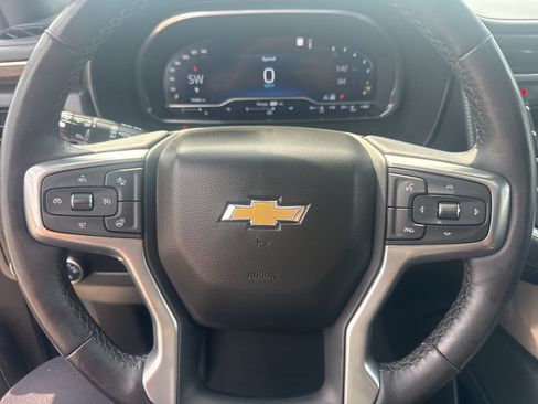 Certified 2022 Chevrolet Tahoe LT w/ Luxury Package AWD/4WD image 16