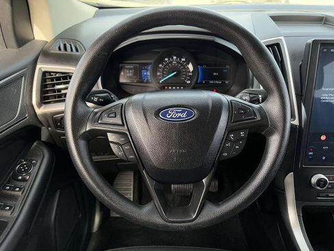 Certified 2024 Ford Edge SE image 14