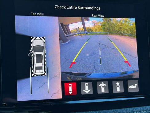 New 2026 Chrysler Pacifica Select image 15