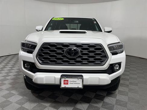 Certified 2021 Toyota Tacoma TRD Sport w/ Technology Package AWD/4WD image 2
