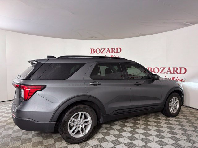 Used 2026 Ford Explorer Active RWD image 17