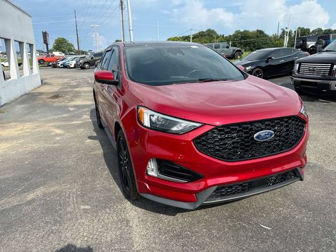 Used 2022 Ford Edge ST-Line w/ Class II Trailer Tow Package AWD/4WD image 15