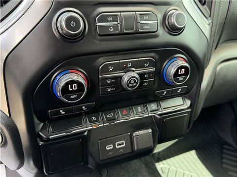 Used 2020 Chevrolet Silverado 1500 LT w/ All-Star Edition AWD/4WD image 43