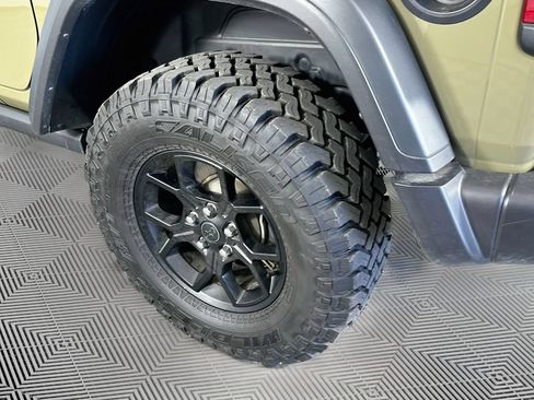 Certified 2025 Jeep Wrangler Sport AWD/4WD image 41
