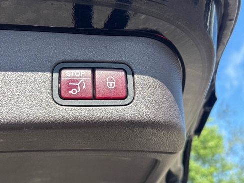 Used 2018 Mercedes-Benz GLE 350 4MATIC image 6