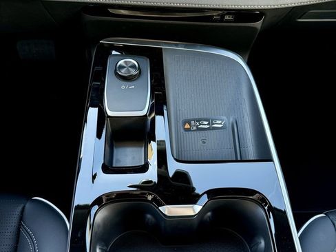 Used 2025 Buick Enclave Sport Touring image 15