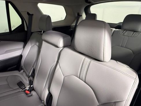 Used 2025 Honda Pilot EX-L image 42