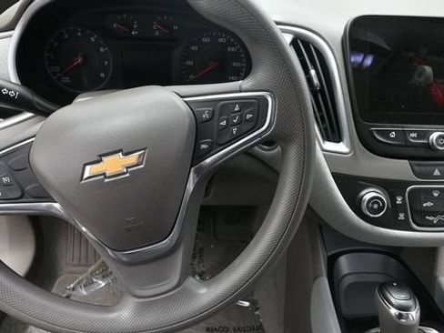 Used 2019 Chevrolet Malibu LS FWD image 22