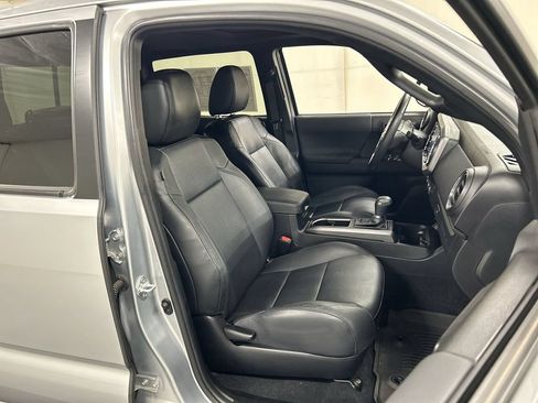 Used 2023 Toyota Tacoma TRD Off-Road w/ TRD Premium Off Road Package AWD/4WD image 24