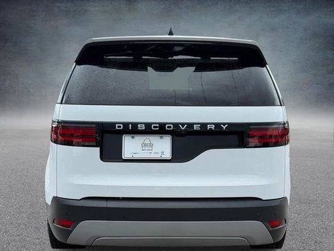 Used 2025 Land Rover Discovery S AWD/4WD image 5