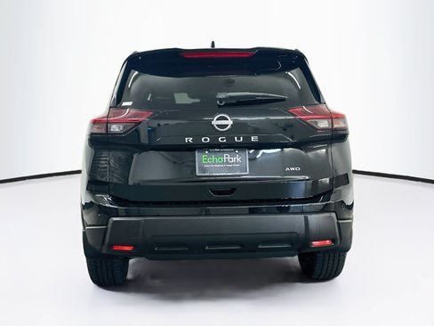 Used 2024 Nissan Rogue S AWD/4WD image 7