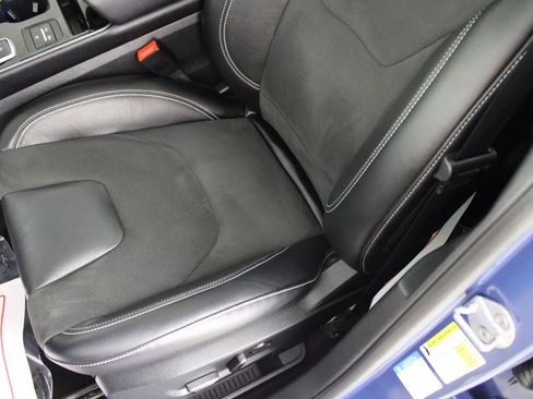 Used 2019 Ford Edge ST w/ Equipment Group 401A AWD/4WD image 40