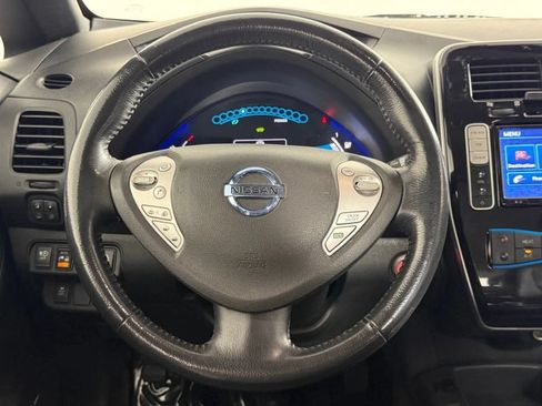 Used 2013 Nissan Leaf SL w/ Premium Pkg FWD image 12