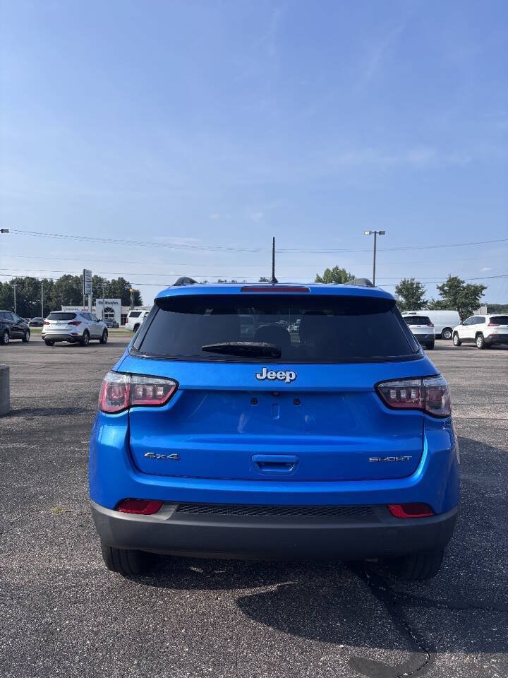 Used 2018 Jeep Compass Sport AWD/4WD image 10