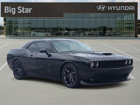 Used 2021 Dodge Challenger R/T w/ Blacktop Package RWD image 6