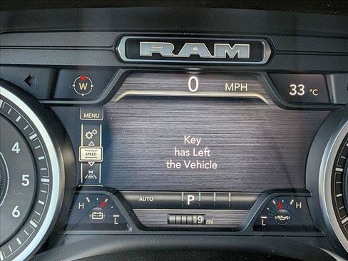 New 2026 RAM 1500 Laramie AWD/4WD image 12