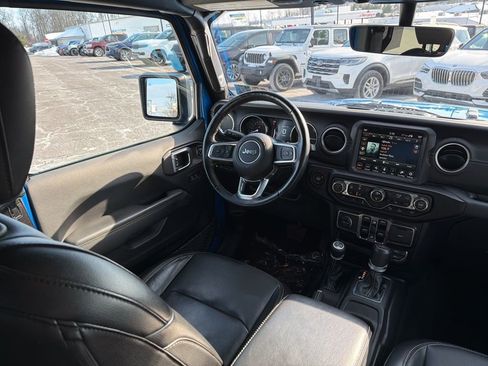 Certified 2021 Jeep Wrangler Unlimited Sahara w/ Cold Weather Group image 12