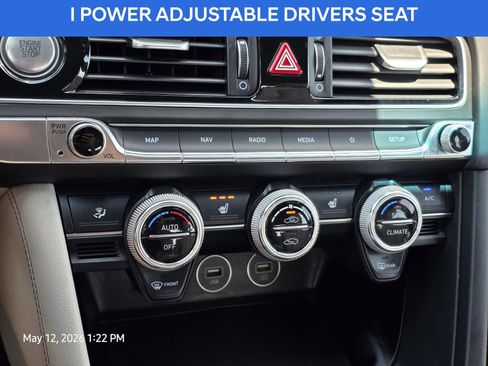 Used 2023 Genesis G70 2.0T RWD image 23