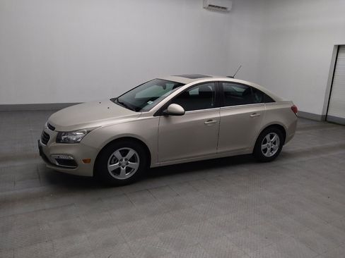 Used 2015 Chevrolet Cruze LT w/ Sun And Sound Package FWD image 2