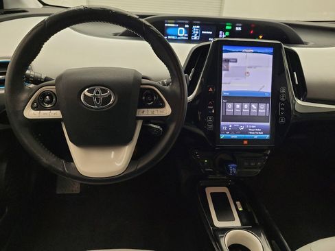 Used 2017 Toyota Prius Prime Plus FWD image 22