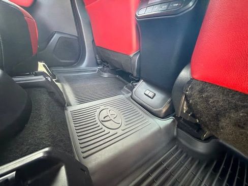 Used 2023 Toyota Highlander XSE AWD/4WD image 93
