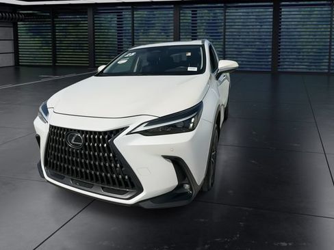 Certified 2025 Lexus NX 350 AWD w/ Accessory Package (K3) image 4
