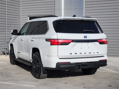 Used 2023 Toyota Sequoia SR5 image 6