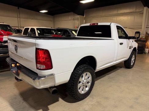 Used 2018 RAM 2500 Tradesman w/ Chrome Appearance Group AWD/4WD image 8
