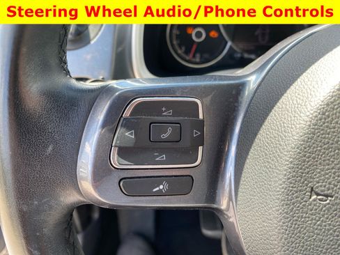 Used 2019 Volkswagen Beetle 2.0T SE FWD image 20