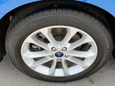 Used 2020 Ford Fusion SE FWD image 22