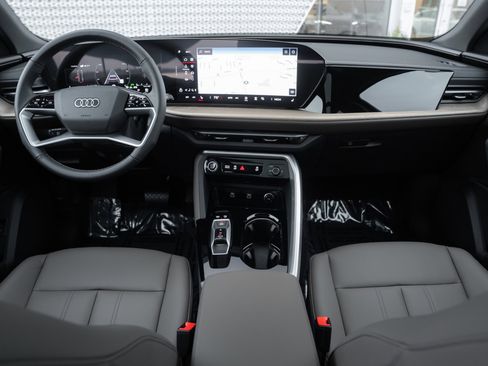 New 2025 Audi Q5 Premium image 8