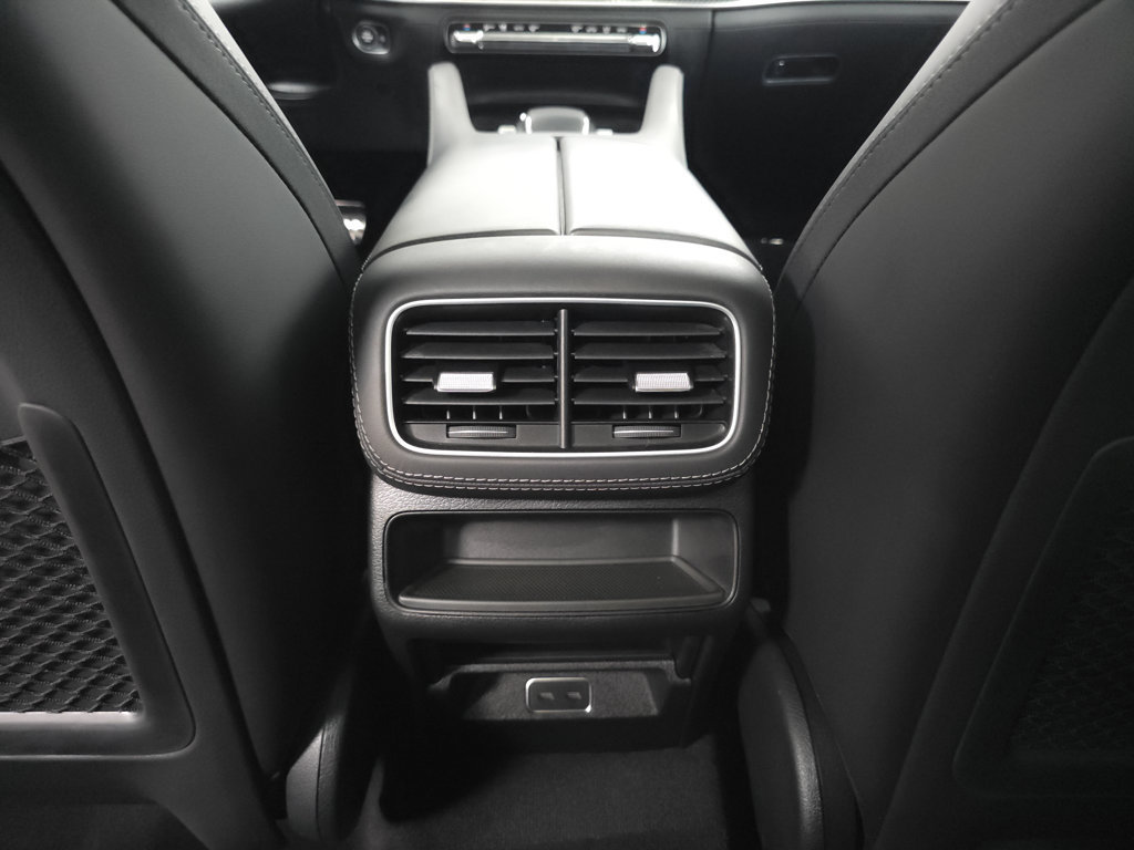 Used 2025 Mercedes-Benz GLE 53 AMG 4MATIC w/ AMG Night Package image 29