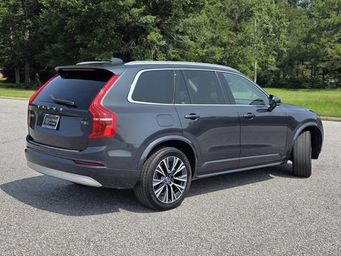 Used 2022 Volvo XC90 T5 Momentum w/ Advanced Package AWD/4WD image 5