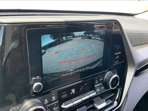 Used 2026 Toyota Highlander XLE AWD/4WD image 26