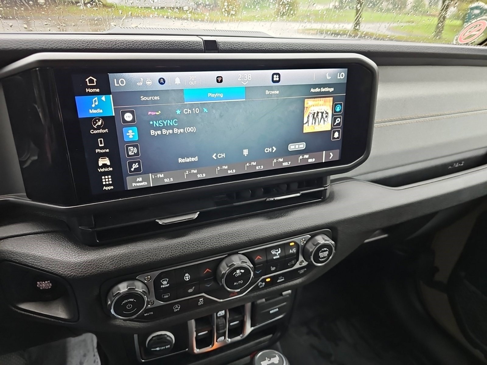 Used 2025 Jeep Wrangler Unlimited Sport AWD/4WD image 19