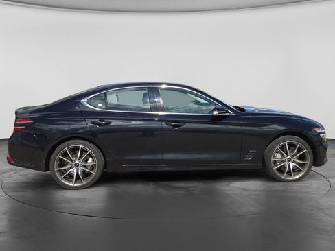 Used 2025 Genesis G70 2.5T AWD/4WD image 10