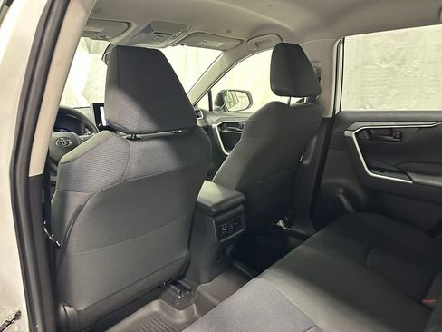 Used 2025 Toyota RAV4 LE AWD/4WD image 46