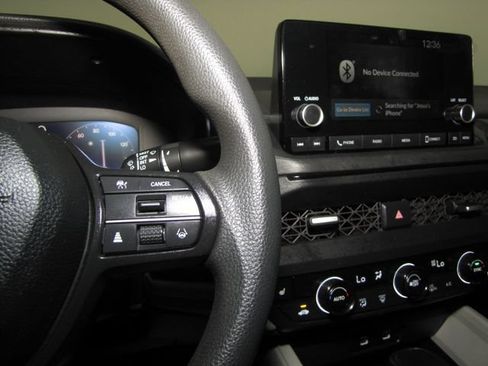 Certified 2023 Honda Accord EX image 6