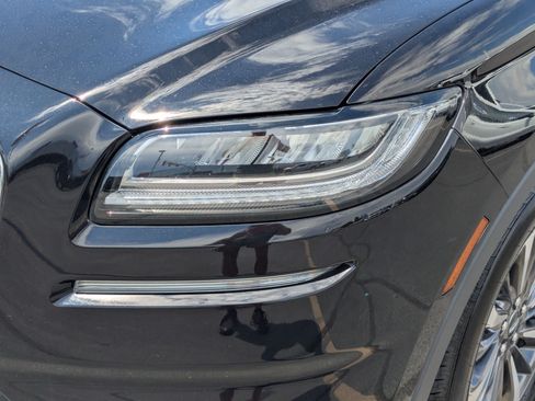 Used 2023 Lincoln Nautilus AWD w/ Premium Package image 10