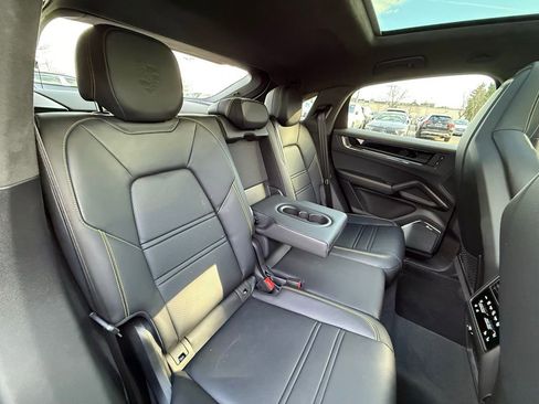 Used 2025 Porsche Cayenne GTS image 22