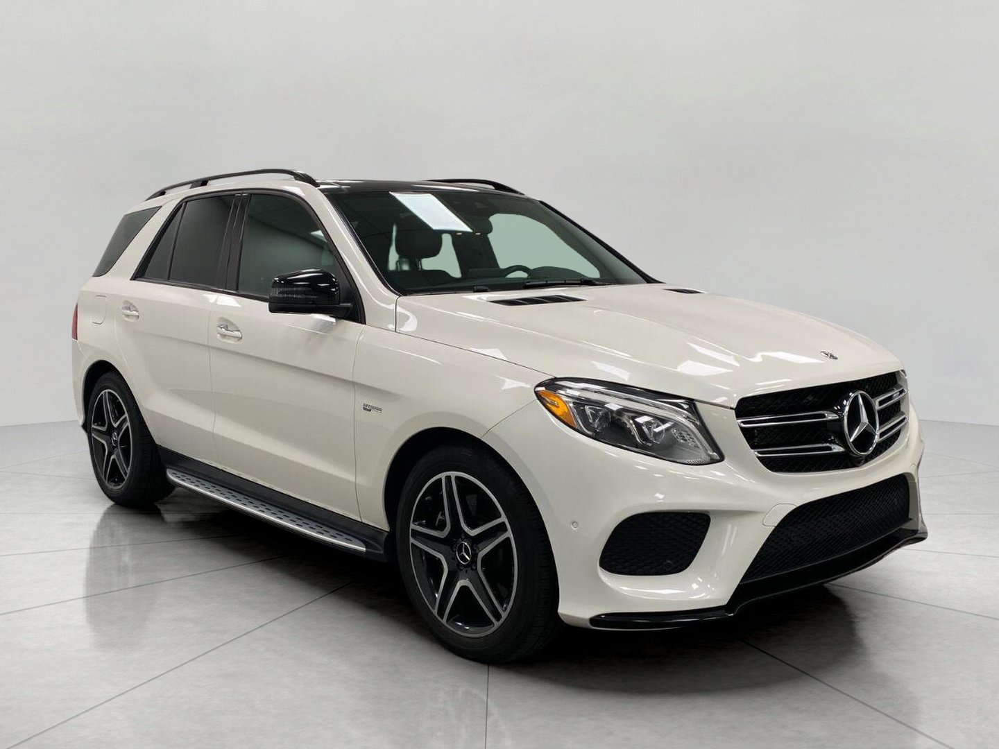 Used 2017 Mercedes-Benz GLE 43 AMG 4MATIC image 1