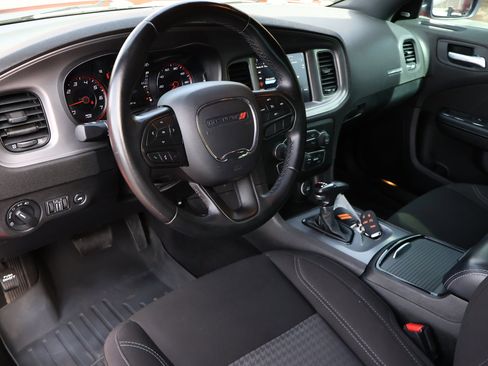 Used 2023 Dodge Charger SXT w/ Blacktop Package image 3